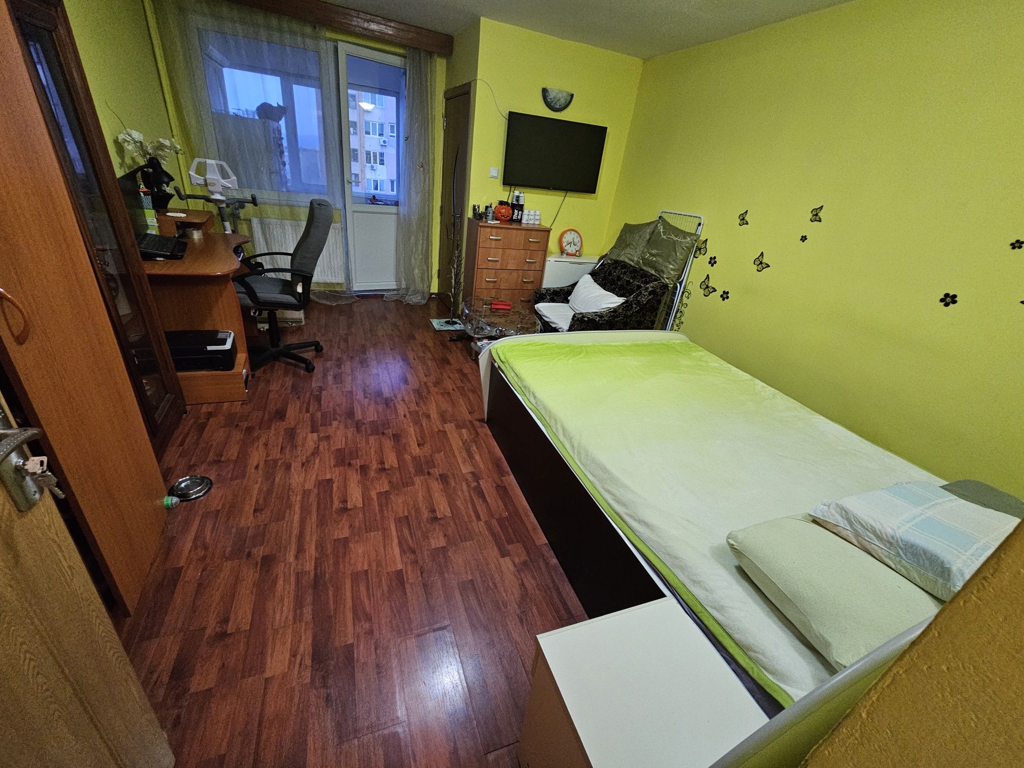 Apartament cu o camera de vanzare