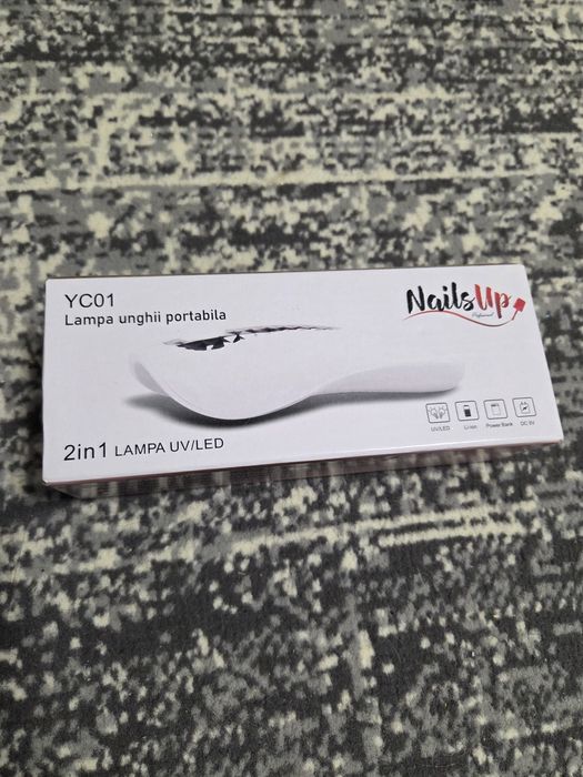 De vanzare produse unghii