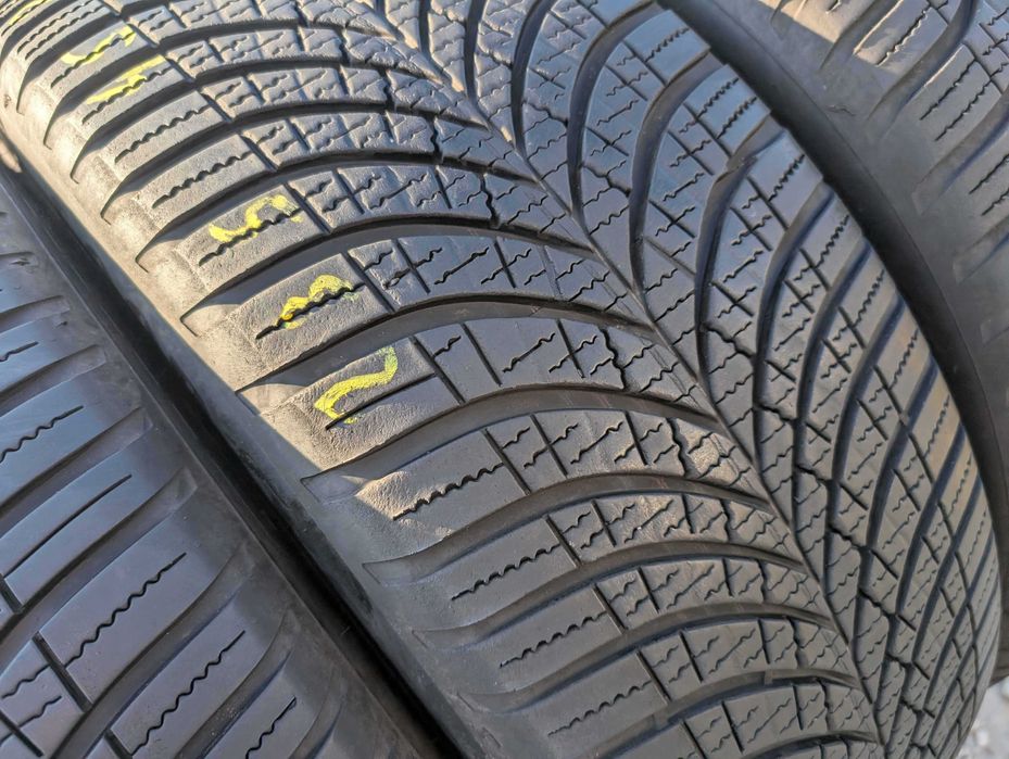 SET 4 Anvelope All Season 235/45 R21 + 255/40 R21 GOODYEAR All Season