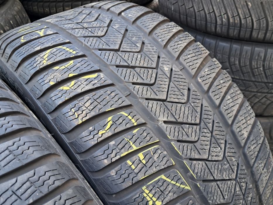 Anvelope second iarna 275 40 R20 Pirelli *RSC 2022
