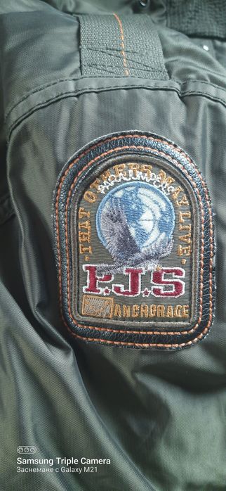 Parajumpers оригинално пухено дамско яке с естествена яка