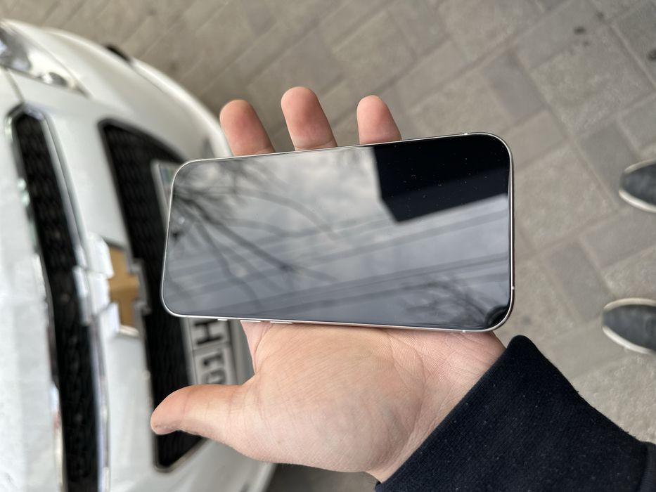 Iphone 15 pro srochna