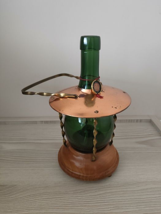 Немска музикална бутилка с швейцарска латерна