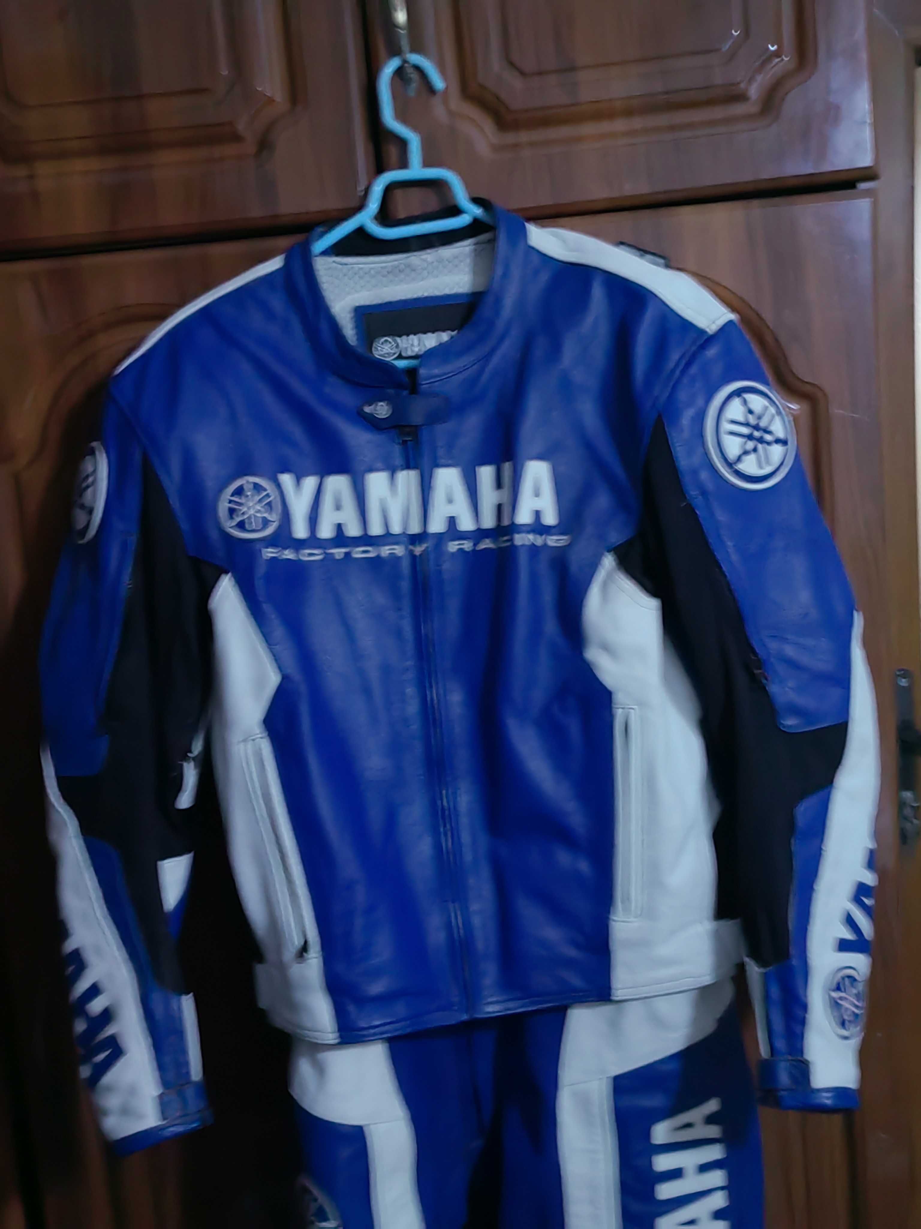 Vand costum moto Yamaha.