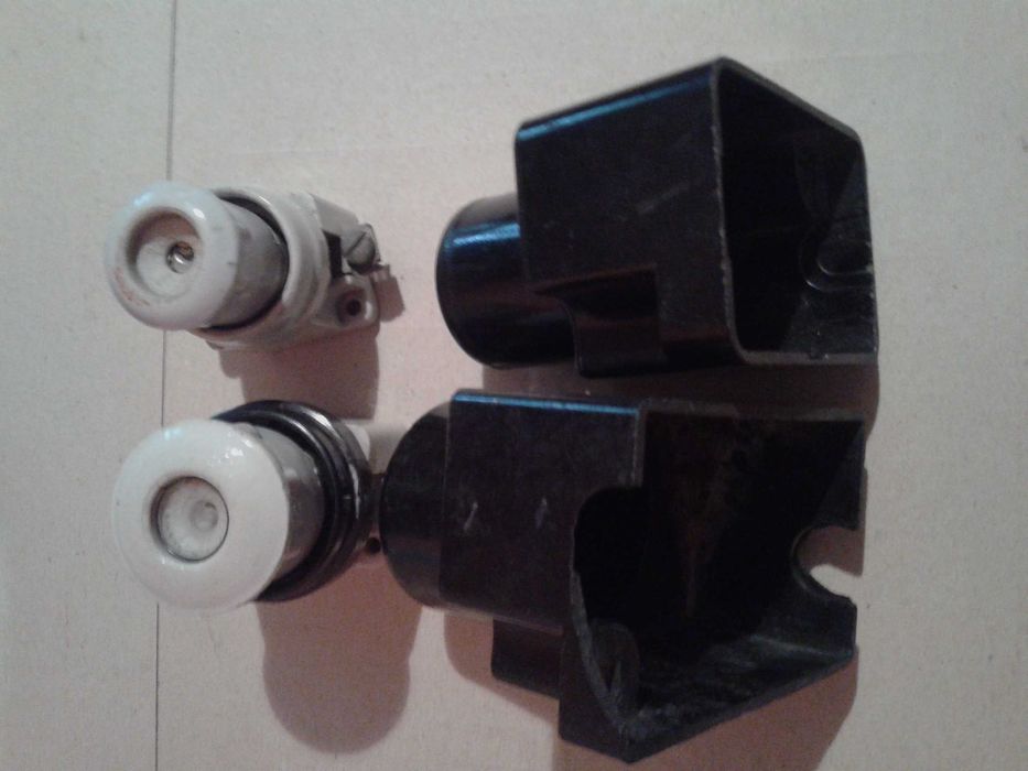 Комплект Витлови Бушони с външни бакелитови предпазители плюс бонус.