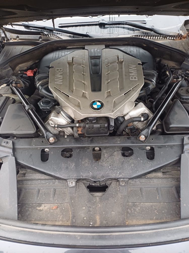 Bmw 750i 4.4i v8 408 cp 2010