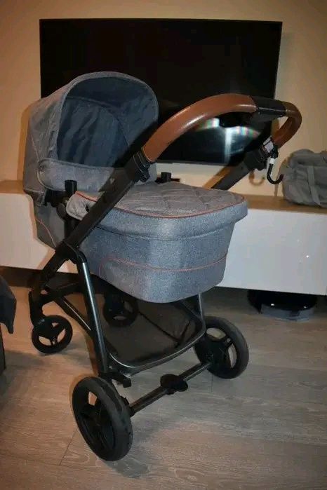 Продавам бебешка количка Kiddo Jazz