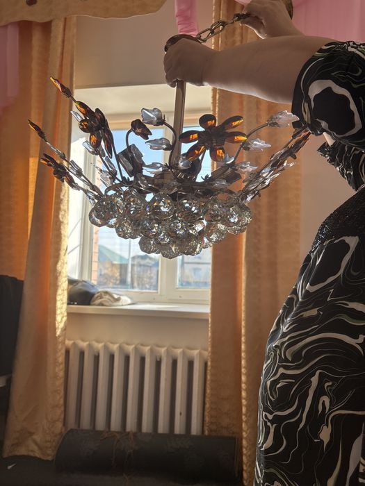 Люстралар сатылады