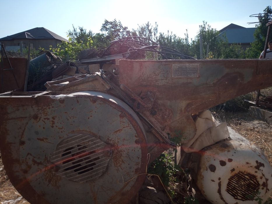 Дробилка зерна продам