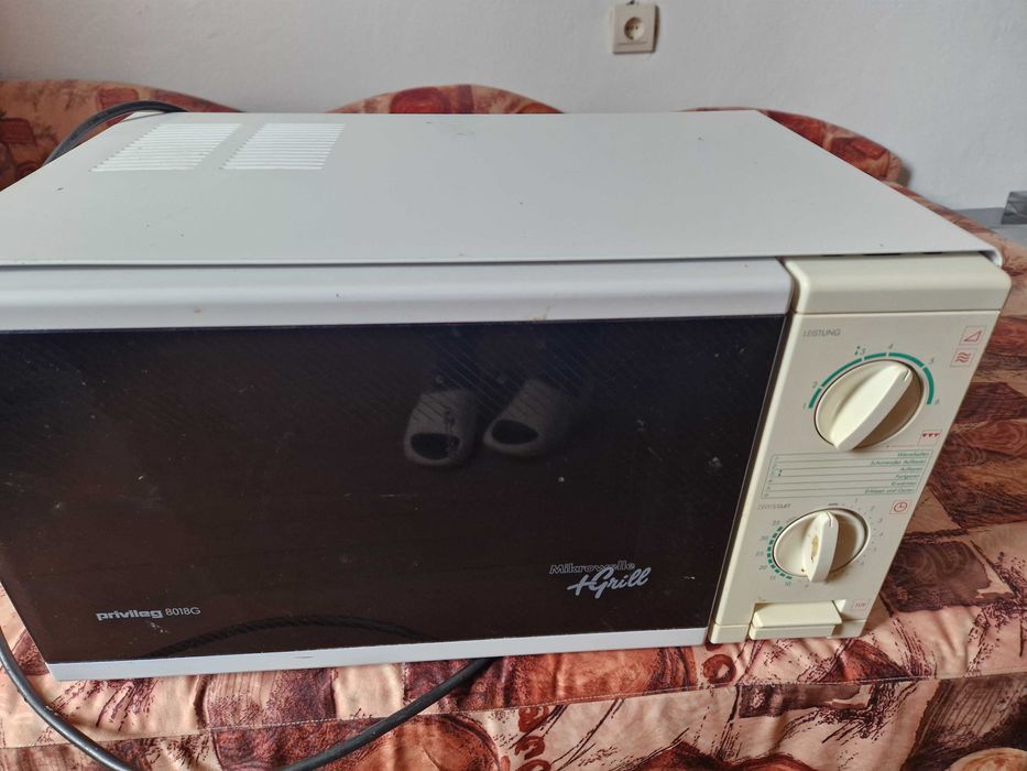 Микровълнова печка Привилег/грил