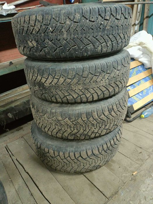 Продам зимнюю резинуTunga Nordwey 235/75 R 15