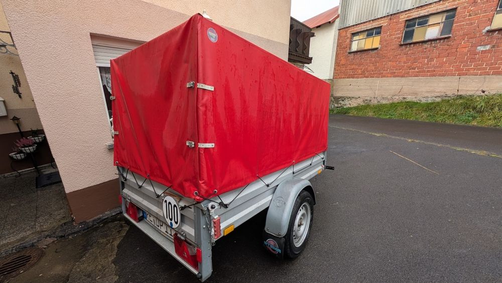 Remorcă Stema 750 kg