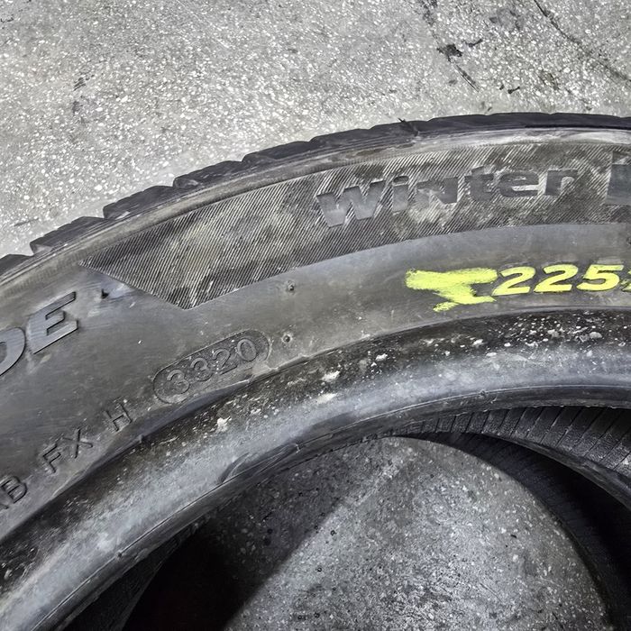 2x 225/50/17 M+S HANKOOK 2020 Stare excelentă