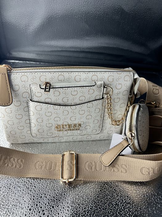 Poseta de dama Guess noua cu eticheta