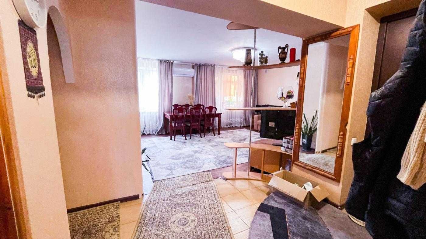 Продам 3х комнатную квартиру мкр Жастар Империя Константин