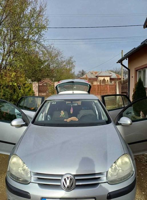 De vânzare 
Golf 5 
An 2006
Motor 1.9 disel 
Ofer fiscal