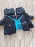 Manusi de portar Kensis 10 din latex moale