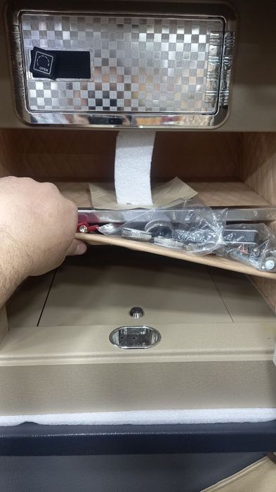 Сейф электрон кодли ва калитли! Доставка хизмати бепул!