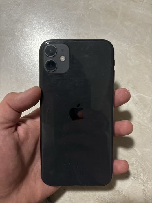 Айфон 11 в хорошем состоянии