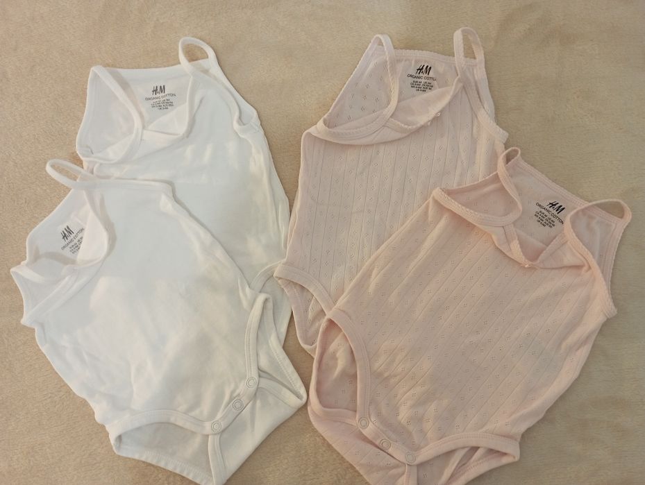 Lot haine fetiță mărimea 62-68 (3-6 luni), 36 piese