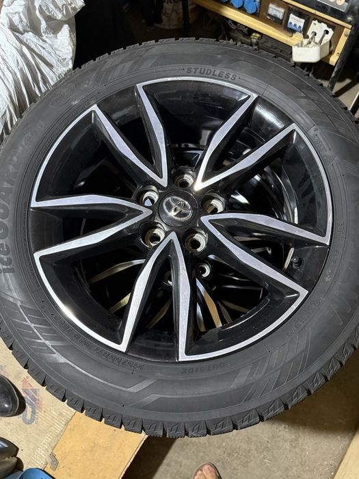 Компект диска шинами 215/55 17