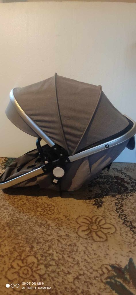 Комбинирана детска количка