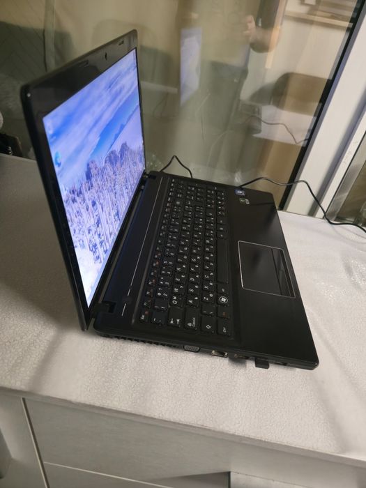 Лаптоп Lenovo G580, 8gb, Nvidia 2gb, HDD 500 gb