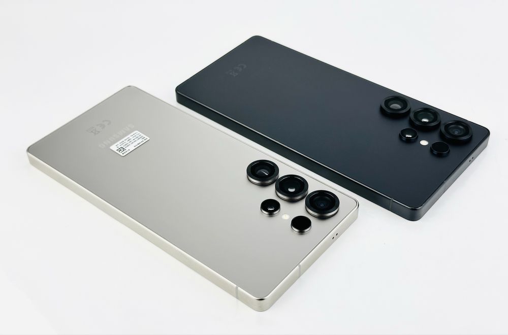 КАТО НОВ! Samsung S25 Ultra 5G 512GB 12RAM Gray / Jetblack Гаранция!