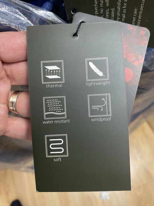 Vand geaca noua / barbati