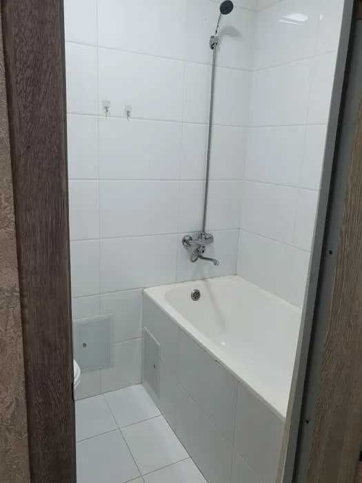 СРОЧНО !!! Продается квартира в Яшнабаде 1/3/4 (18 кв/м ) Авиасозлар 3