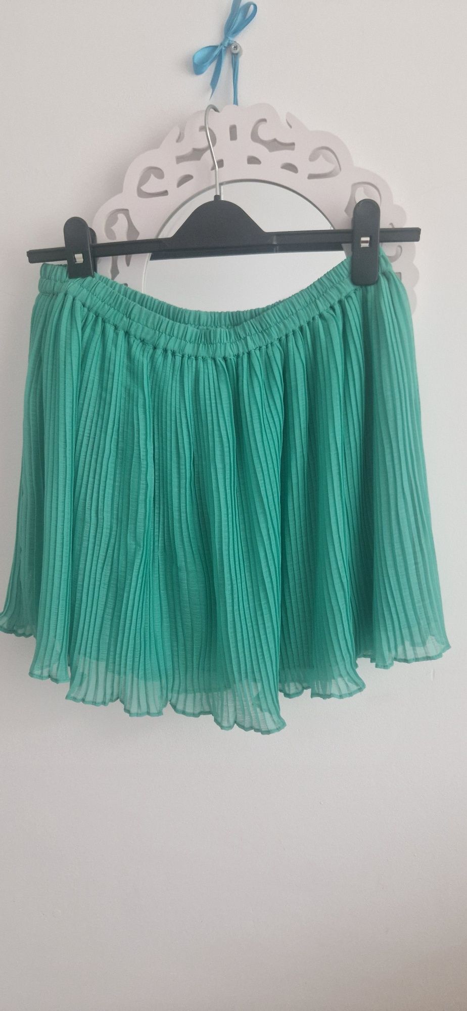 Fusta scurta plisata verde