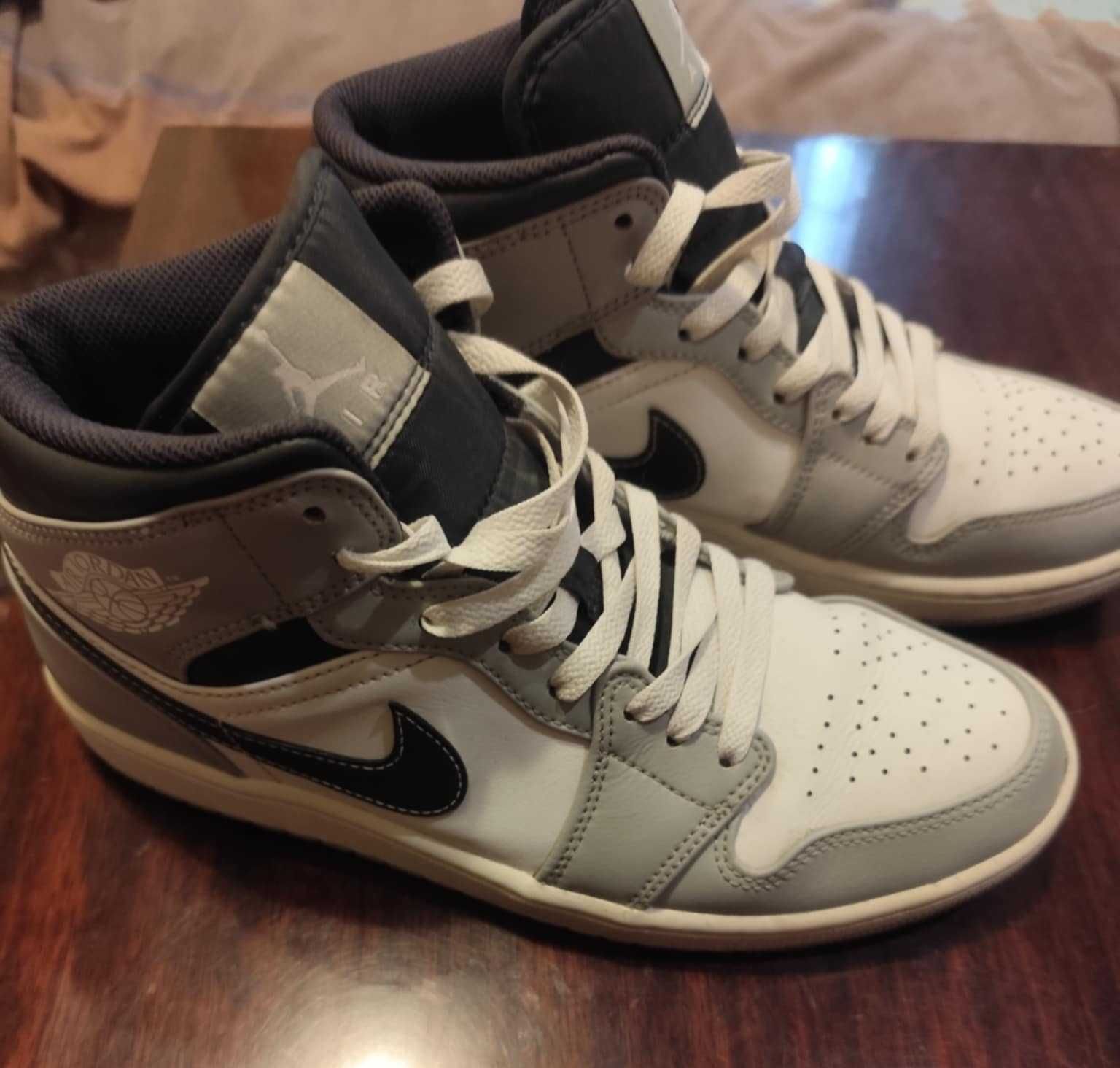 Air Jordan 1 Mid „Light Smoke Grey” (EU 42.5)
