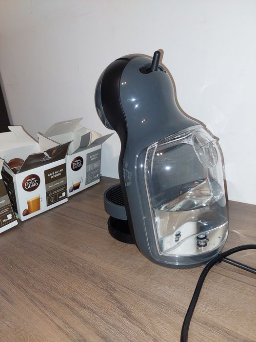 Espressor KRUPS NESCAFÉ Dolce Gusto + 64 capsule