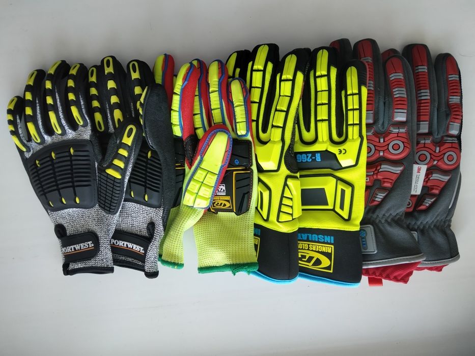 Противударный и кожанный перчатки