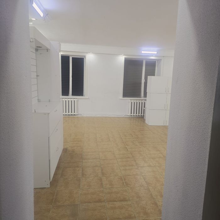 Сдам 2 кабинета 40 и 4 кв.м свободного назначения