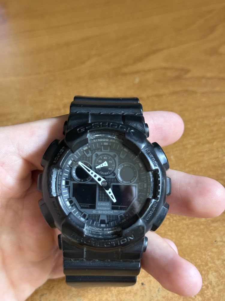 Часовник Casio G-Schock GA-100-1A1