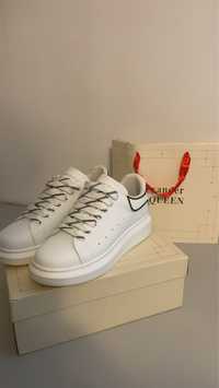 Alexander Mcqueen White/Black