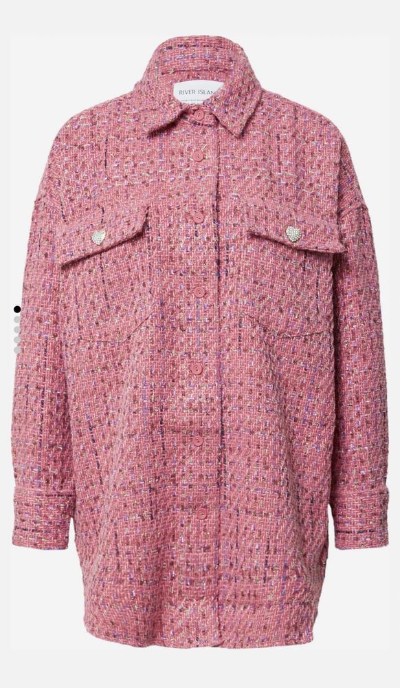Яке “River Island”