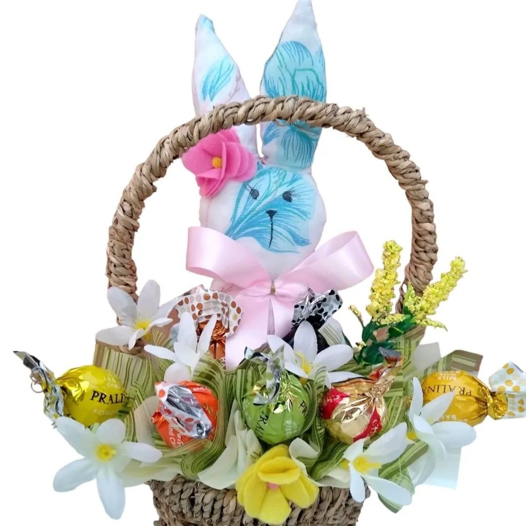 Великденски кошнички с бонбони