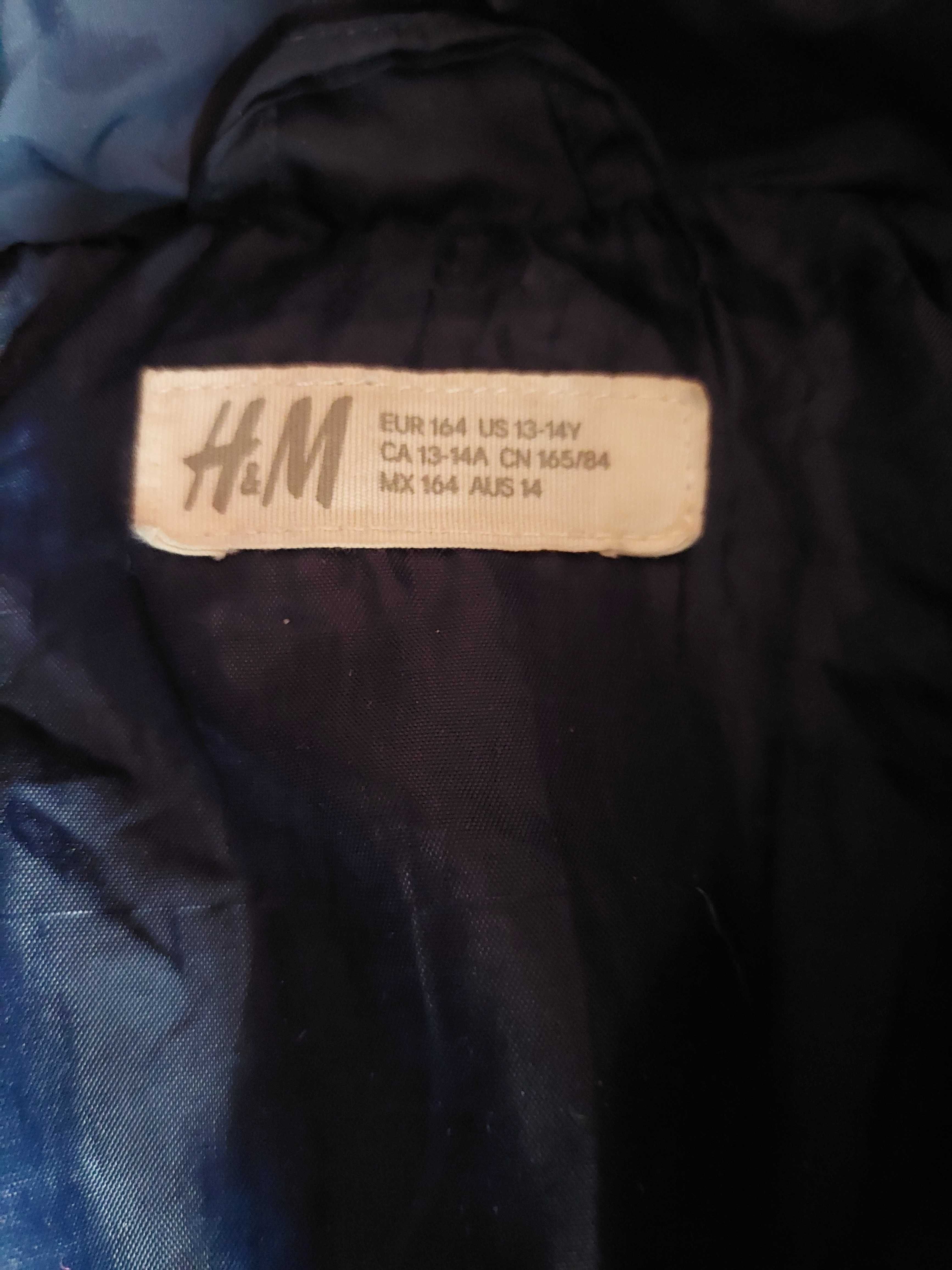 Vând geaca groasā H&M de băieti 164 cm