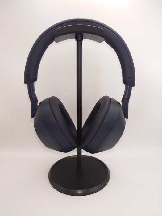 Стойки за слушалки