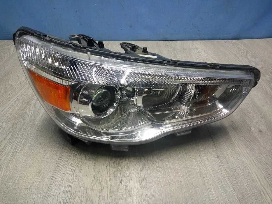 Фара правая Mitsubishi ASX 2012 родная и другие запчасти б/у
