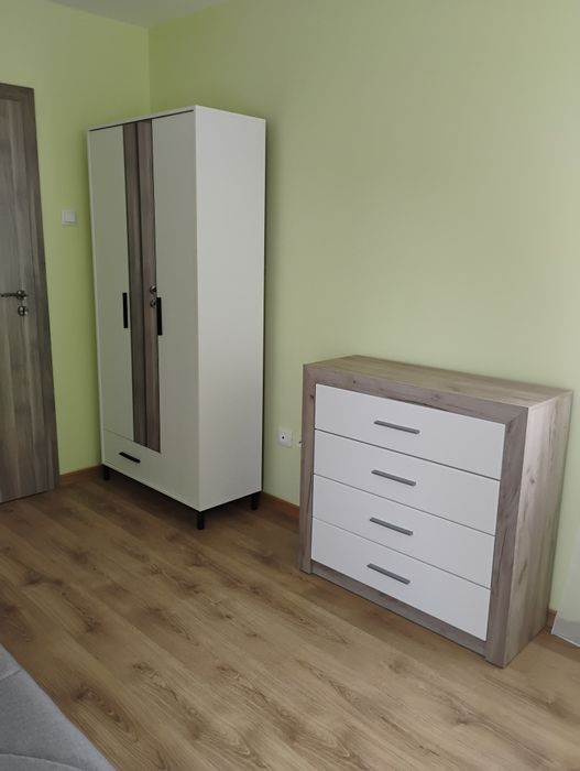 Închiriez apartament cu 2 camere și parcare subterană zona Zorilor