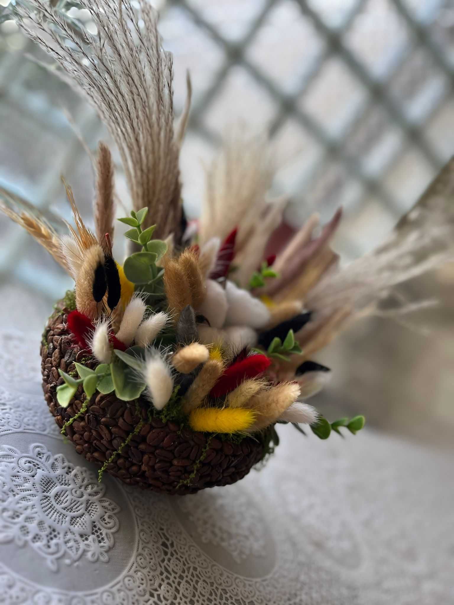 Aranjament Floral cu Flori Uscate și Texturi Inedite-Eleganta naturala