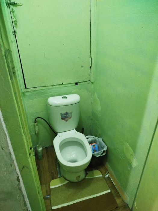 Продаю квартиру в Яшнабадском районе 2х комнатная балкон 1,5Х6.0