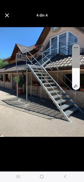 Facem scari la comanda