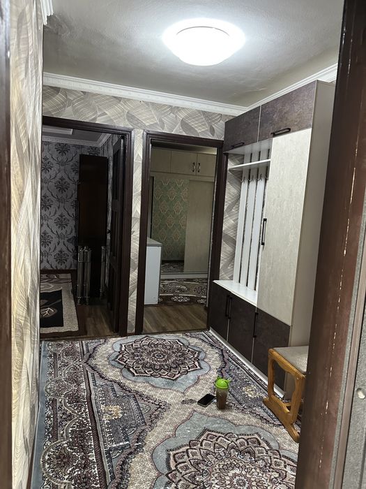 Mirzo Ulugbek Metro buyuk ipak yuli oldida