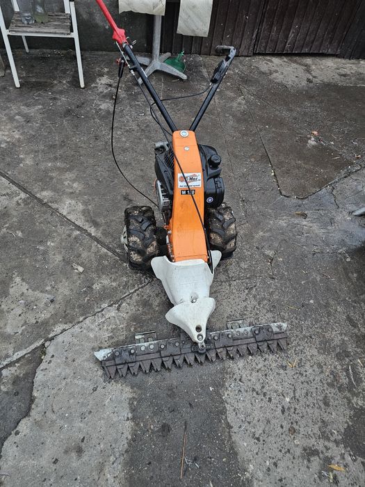 Motovoasa/cositoare CA NOUA Omac M150