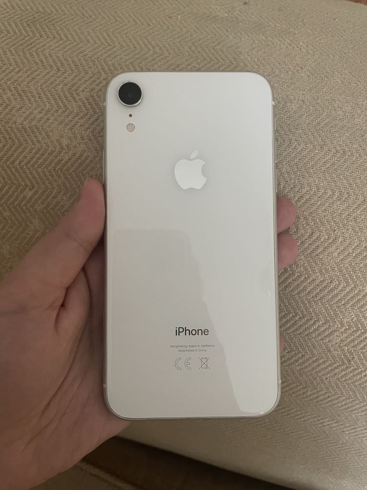 Продам айфон 10xr