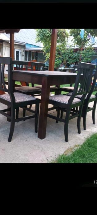 Masa 2.8 m cu 12 scaune 2500 lei